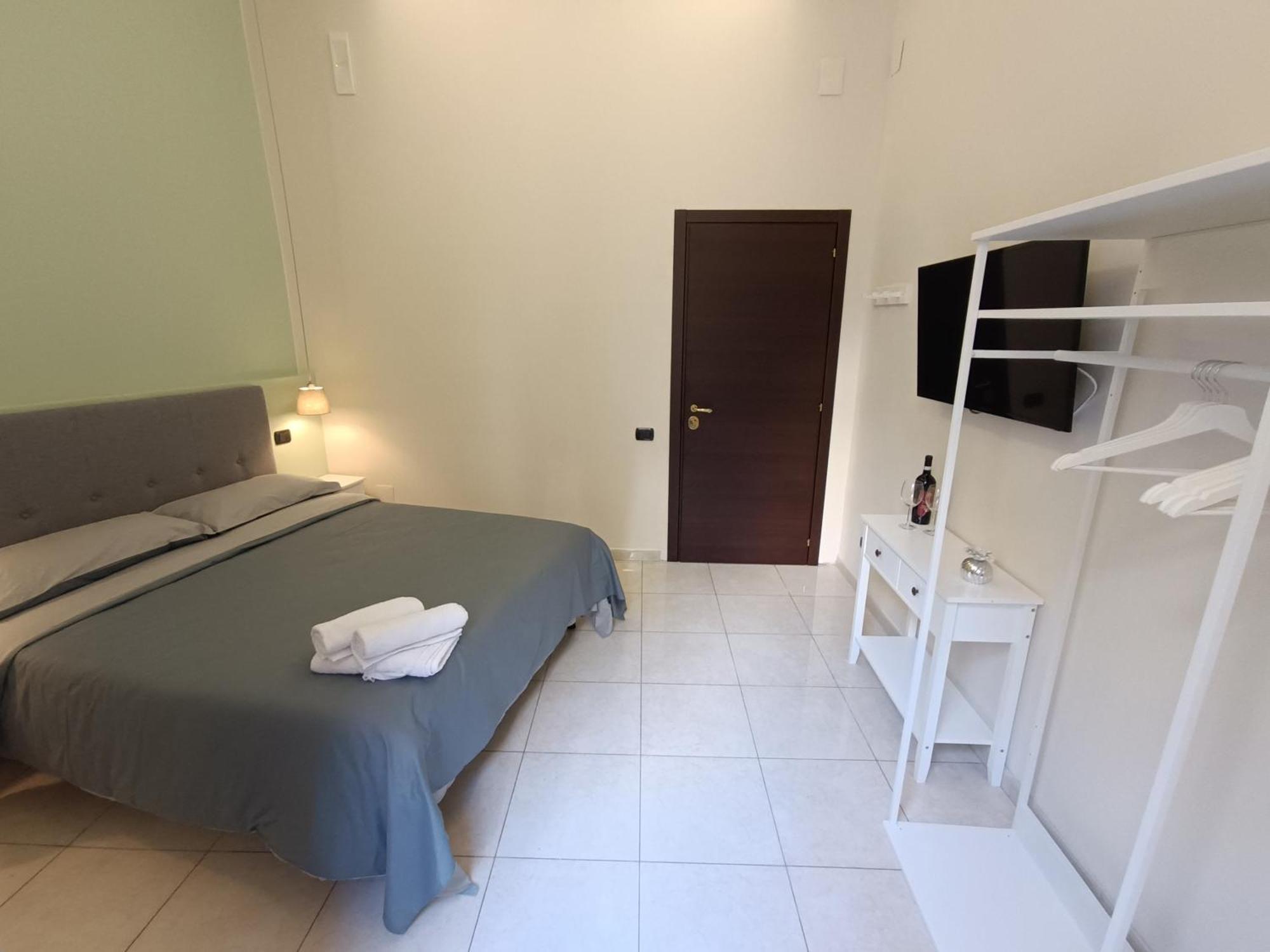 Residenza Geri - Suite And Home Napoli Centro Exterior foto